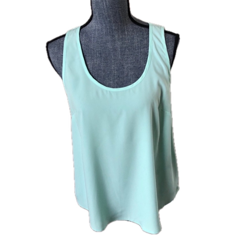 NWT Bar III Top